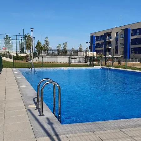 Nuevo, Accesible Y Con Piscina !!! * Саламанка