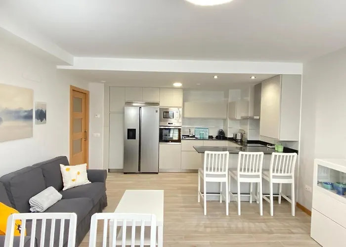 Apartament Nuevo, Accesible Y Con Piscina !!!