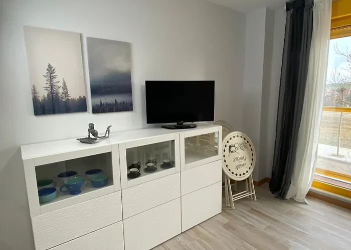 Nuevo, Accesible Y Con Piscina !!! * Salamanka