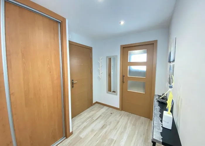 Nuevo, Accesible Y Con Piscina !!! * Salamanka